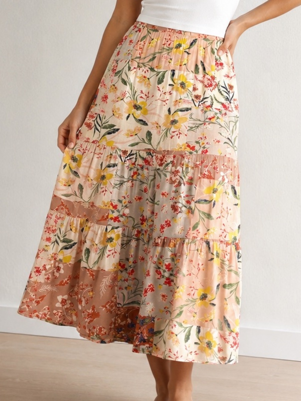T Tahari Floral Tiered Midi Skirt Size S Boho Spring Summer patchwork
